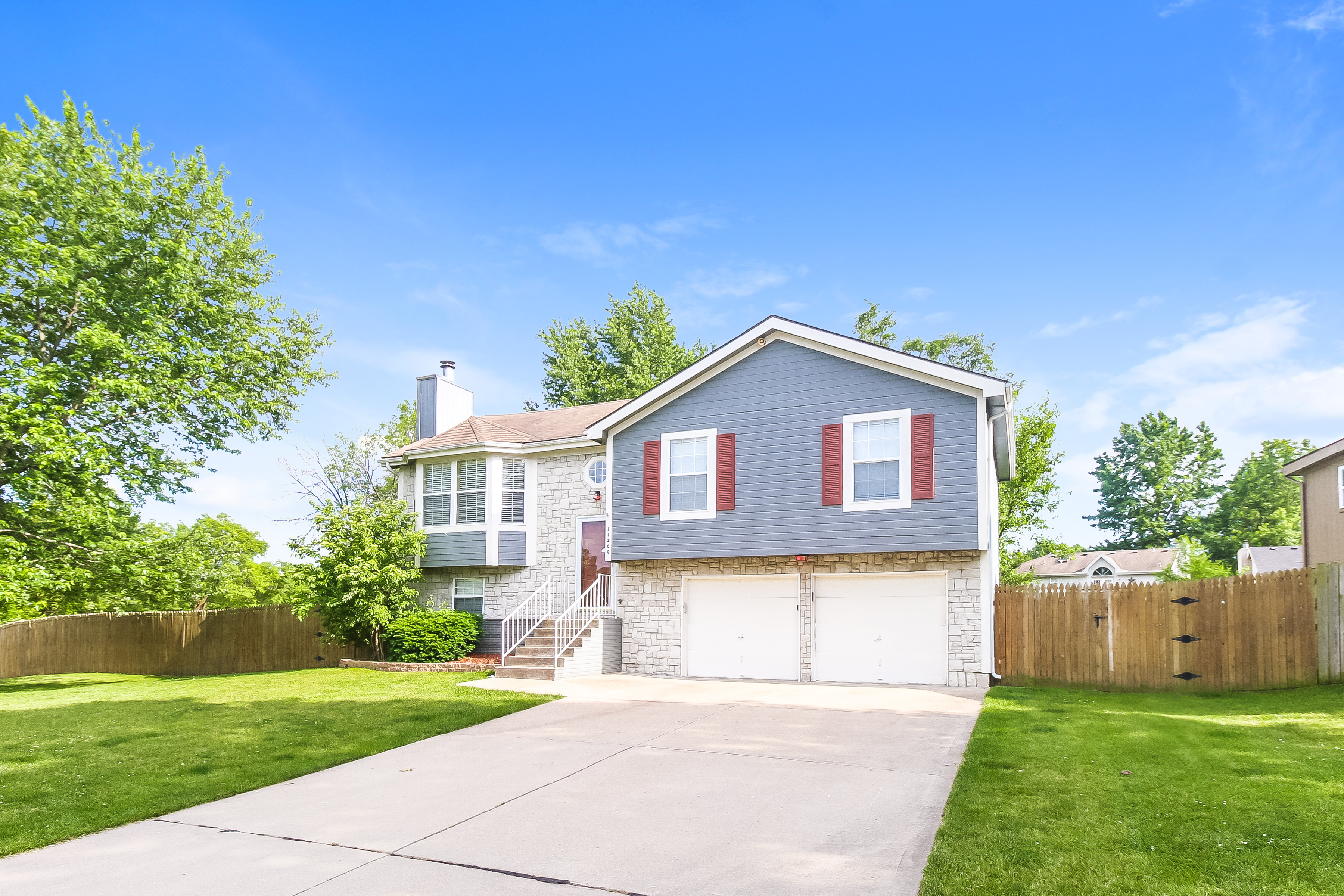 11200 N Nashua Dr Kansas City, MO 64155